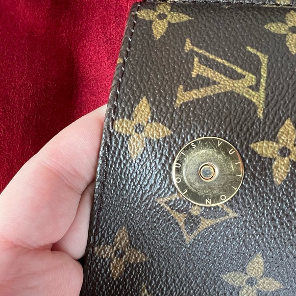 SOLD **** Louis Vuitton Monogram Viva Cite GM - Picture 5 of 11